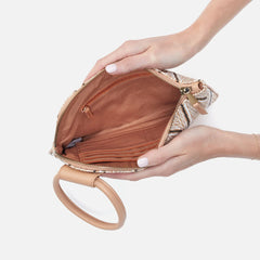 HOBO Sable Wristlet- Cream Raffia