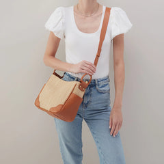 HOBO Sheila Crossbody- Natural Straw